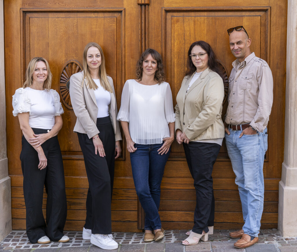 Ihre Psyche - Teamfoto - Psychotherapie Dr. Ahmad und Dr. Nussbaumer in Eisenstadt